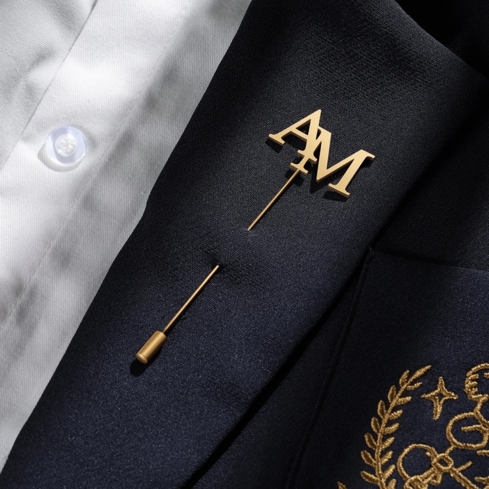 Personalisierte Brosche mit In – Tuxedo Lapel Pin Bewertung und Preis